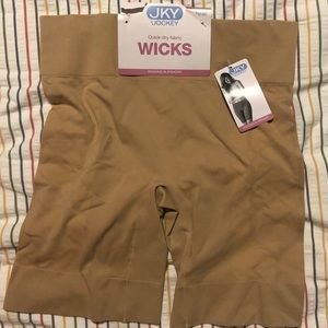 Wicking slipshorts beige, size xxl